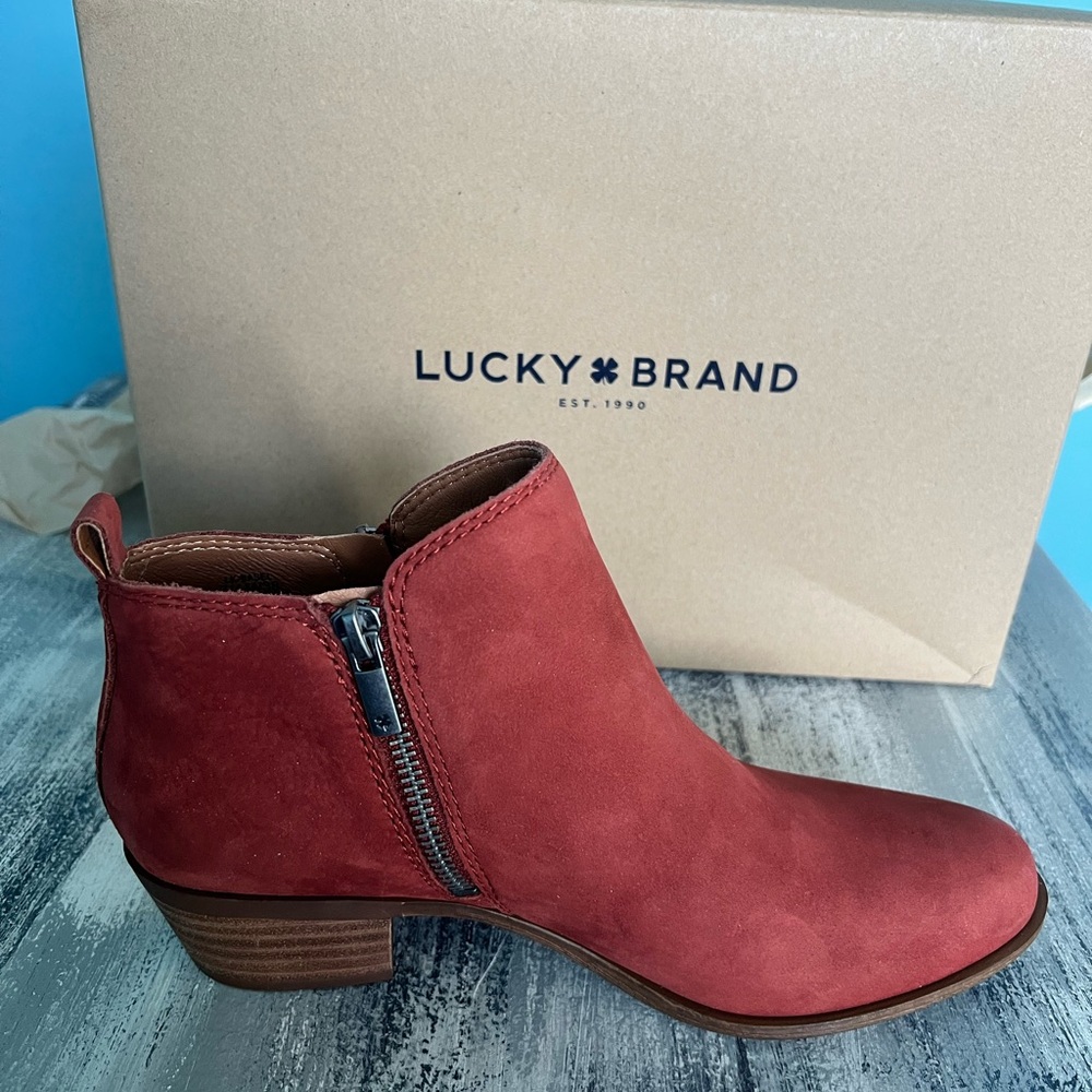 NEW IN BOX Lucky Brand Women's Burgundy Basel Bootie Ankle Booties, Size 7.5M